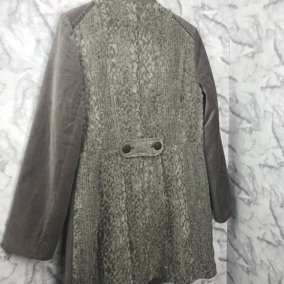 Chico’s Gray Velvet Jacquard Brocade Jacket - Picture 5 of 7